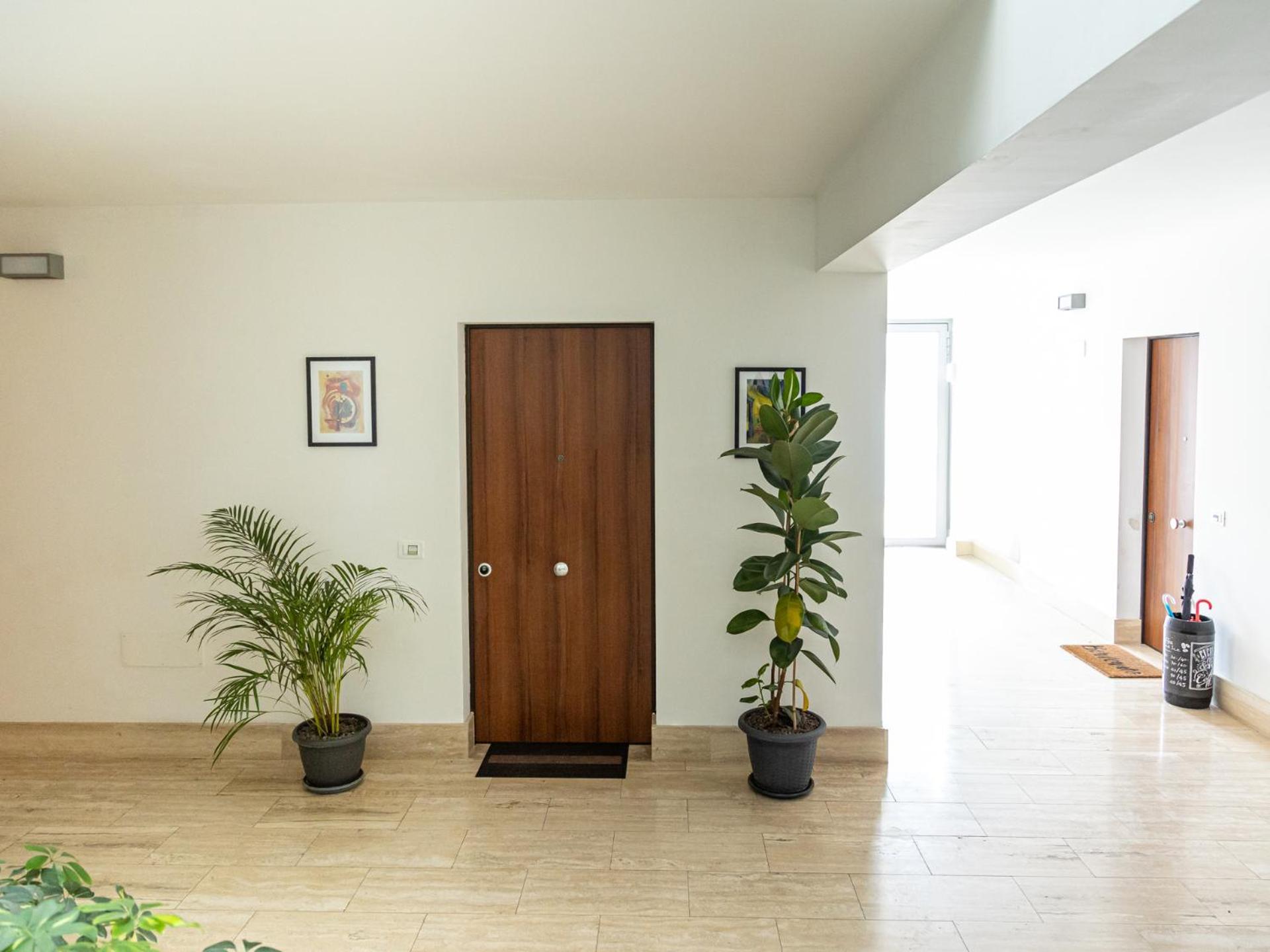 Mrb Real Estate - Maison Ludovica - Monolocale Moderno Con Giardino フラットッキエ エクステリア 写真