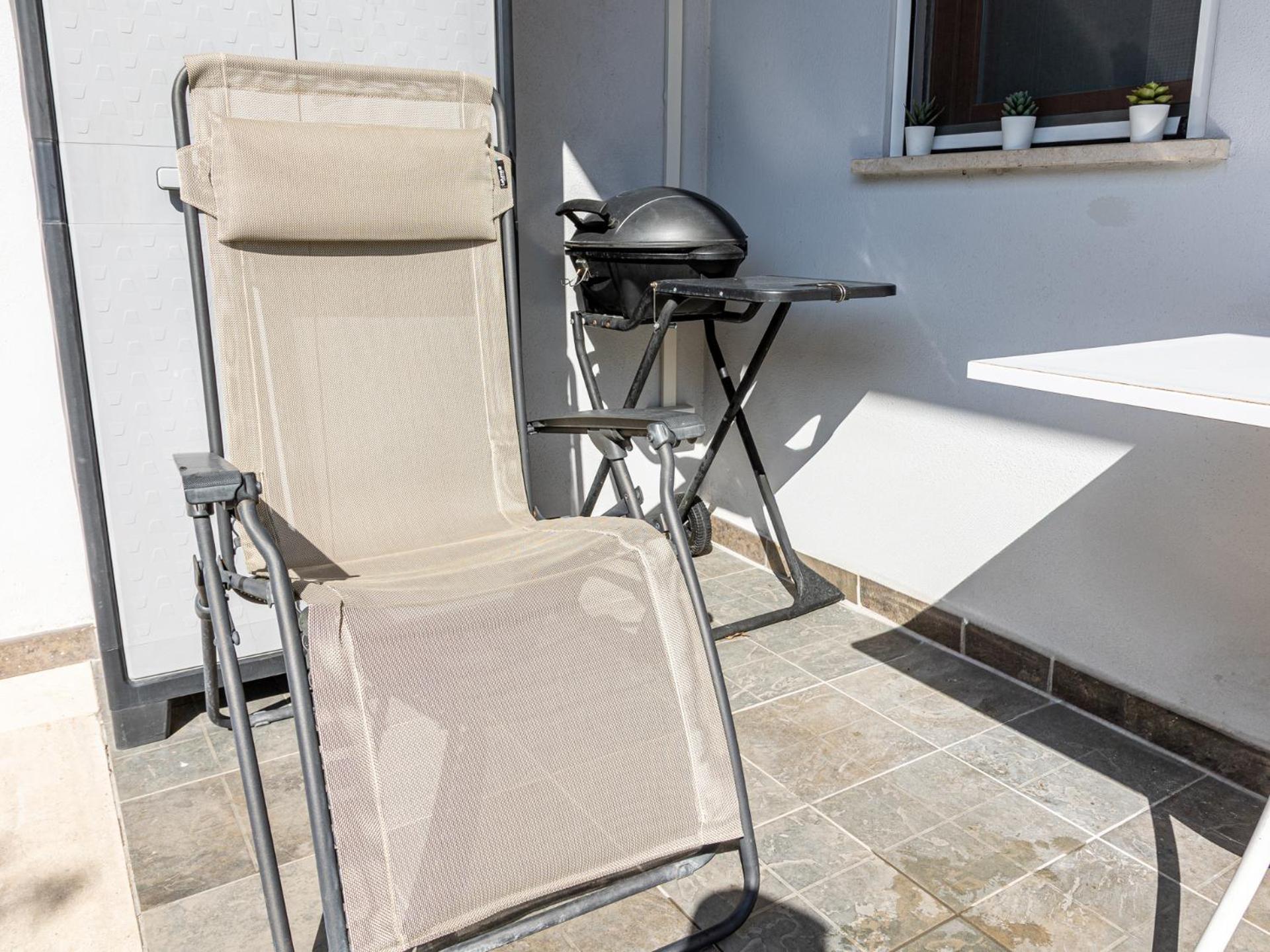 Mrb Real Estate - Maison Ludovica - Monolocale Moderno Con Giardino フラットッキエ エクステリア 写真